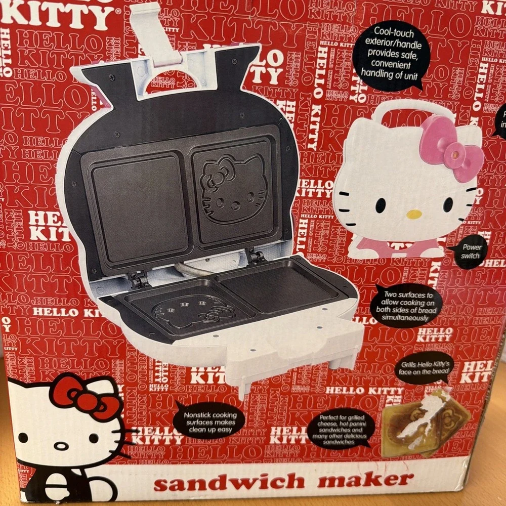 SANRIO HELLO KITTY HOT SANDWICH MAKER #KT5245A NEW IN BOX ~~SEE PICTURES ~~